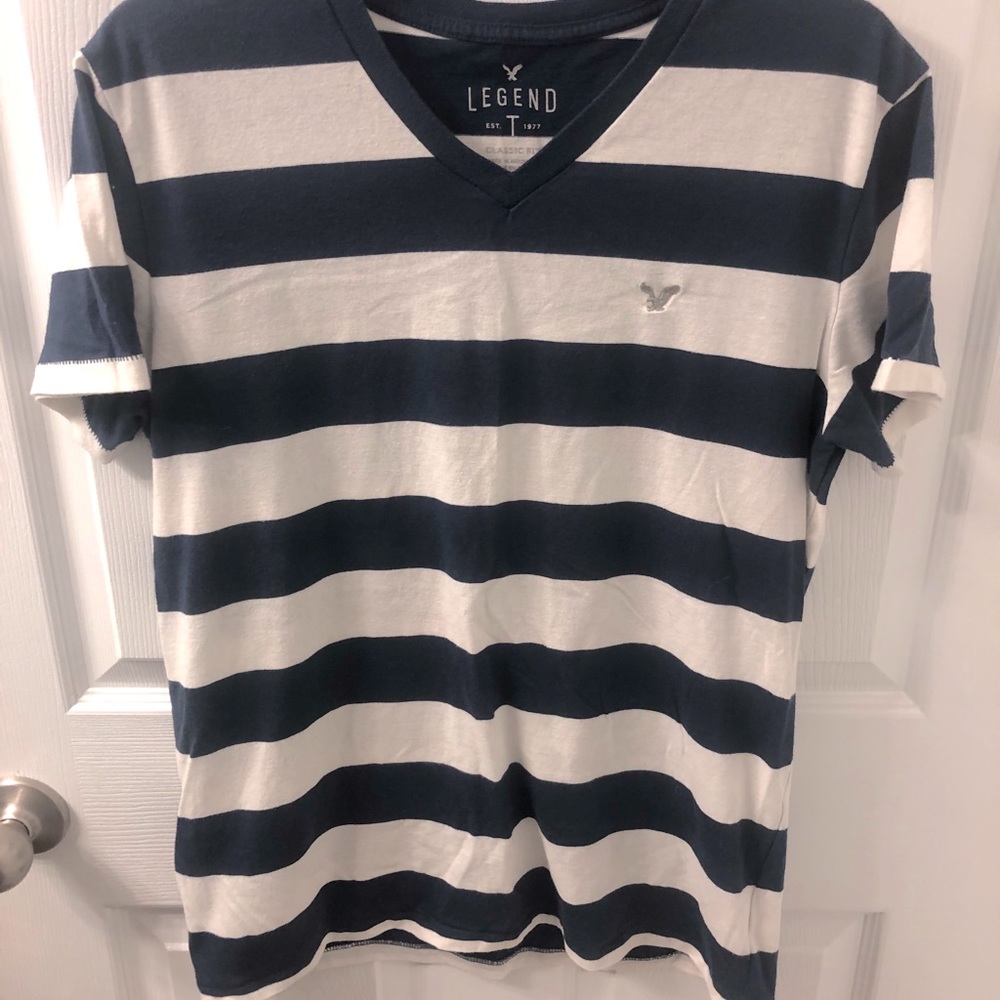 American Eagle V-Neck Tee